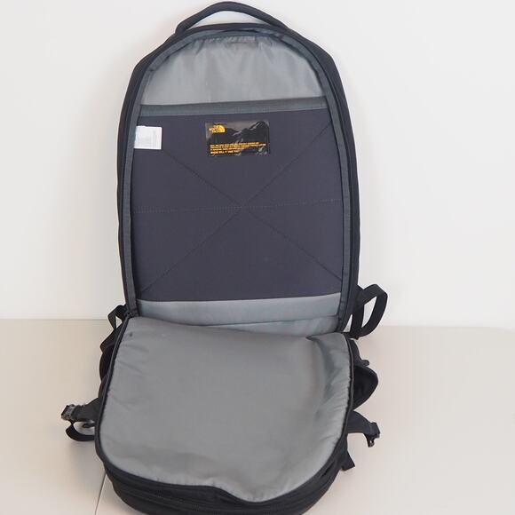 The North Face Black Surge Commuter Laptop Backpack FlexVent - Picture 3 of 9